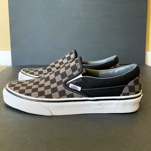 Classic Slip-On Checkerboard Shoe. Women’s US size 9. Never worn. Black.